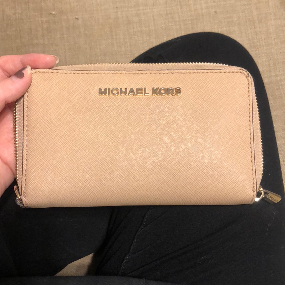 Michael Kors wallet